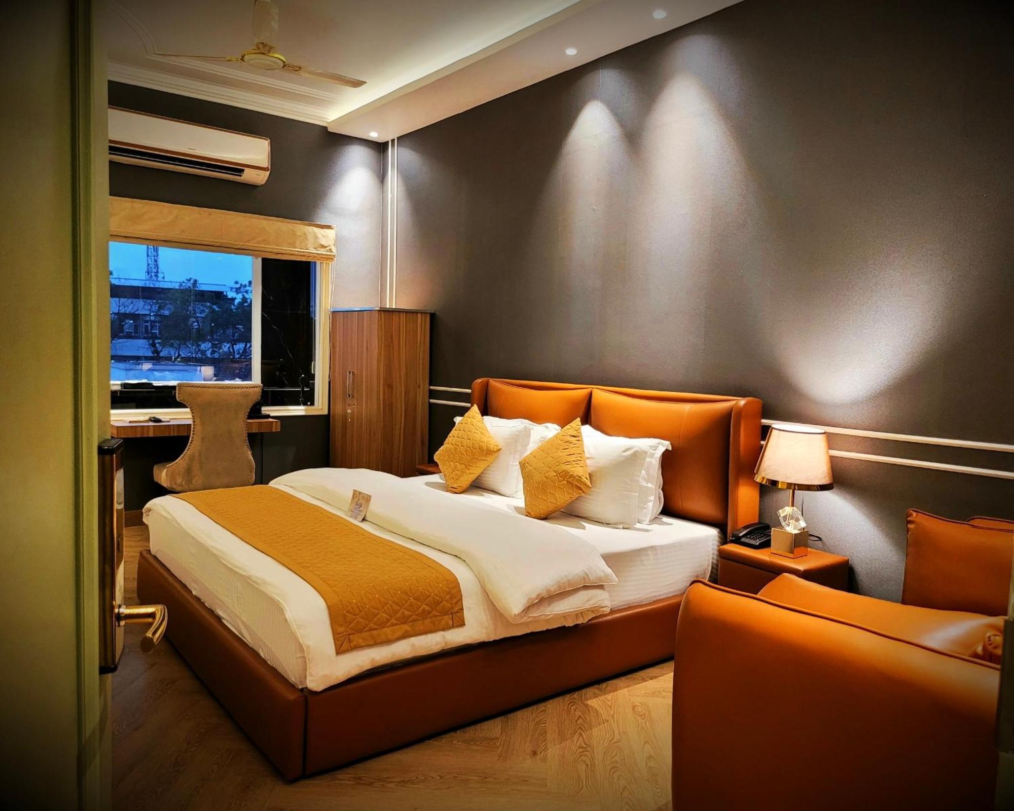 Victorian Elegance Luxury Stays Amritsar Eksteriør bilde