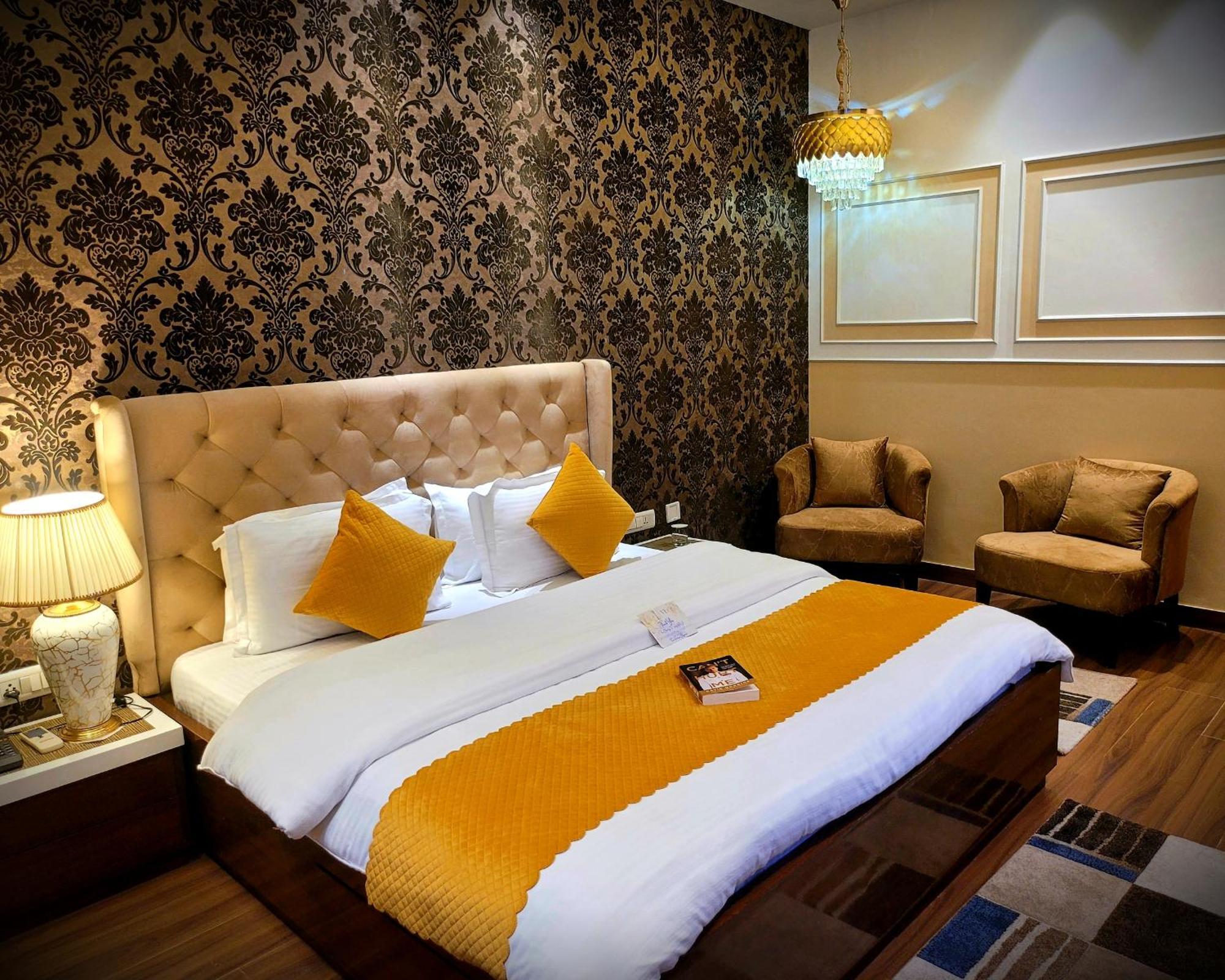 Victorian Elegance Luxury Stays Amritsar Eksteriør bilde